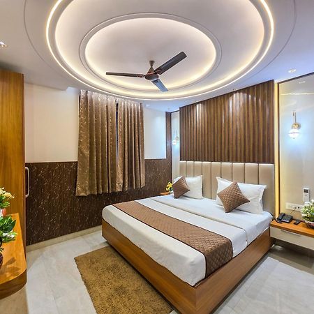 Bed and Breakfast Delhi Delight Premium Нью-Дели Экстерьер фото