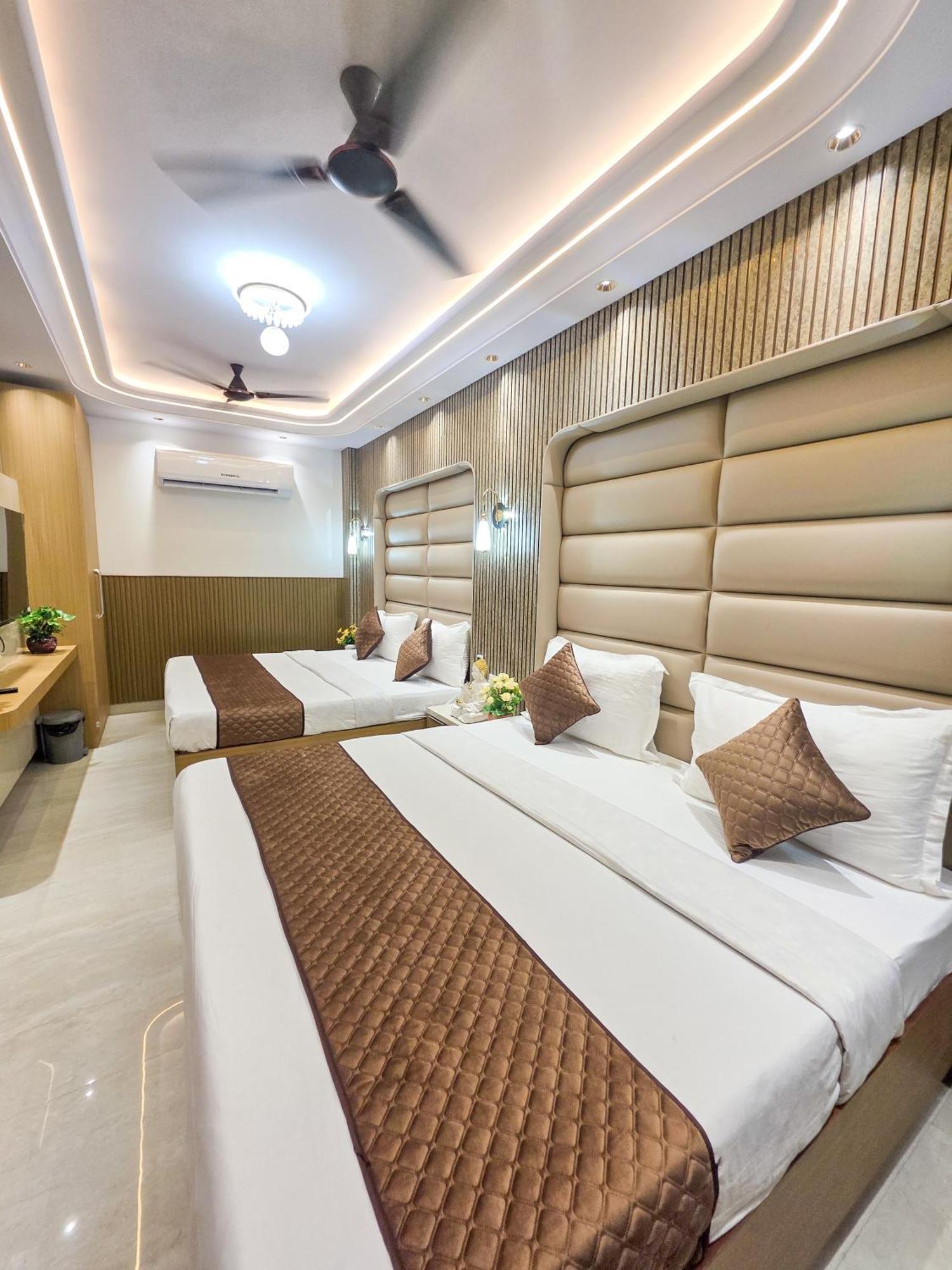 Bed and Breakfast Delhi Delight Premium Нью-Дели Экстерьер фото