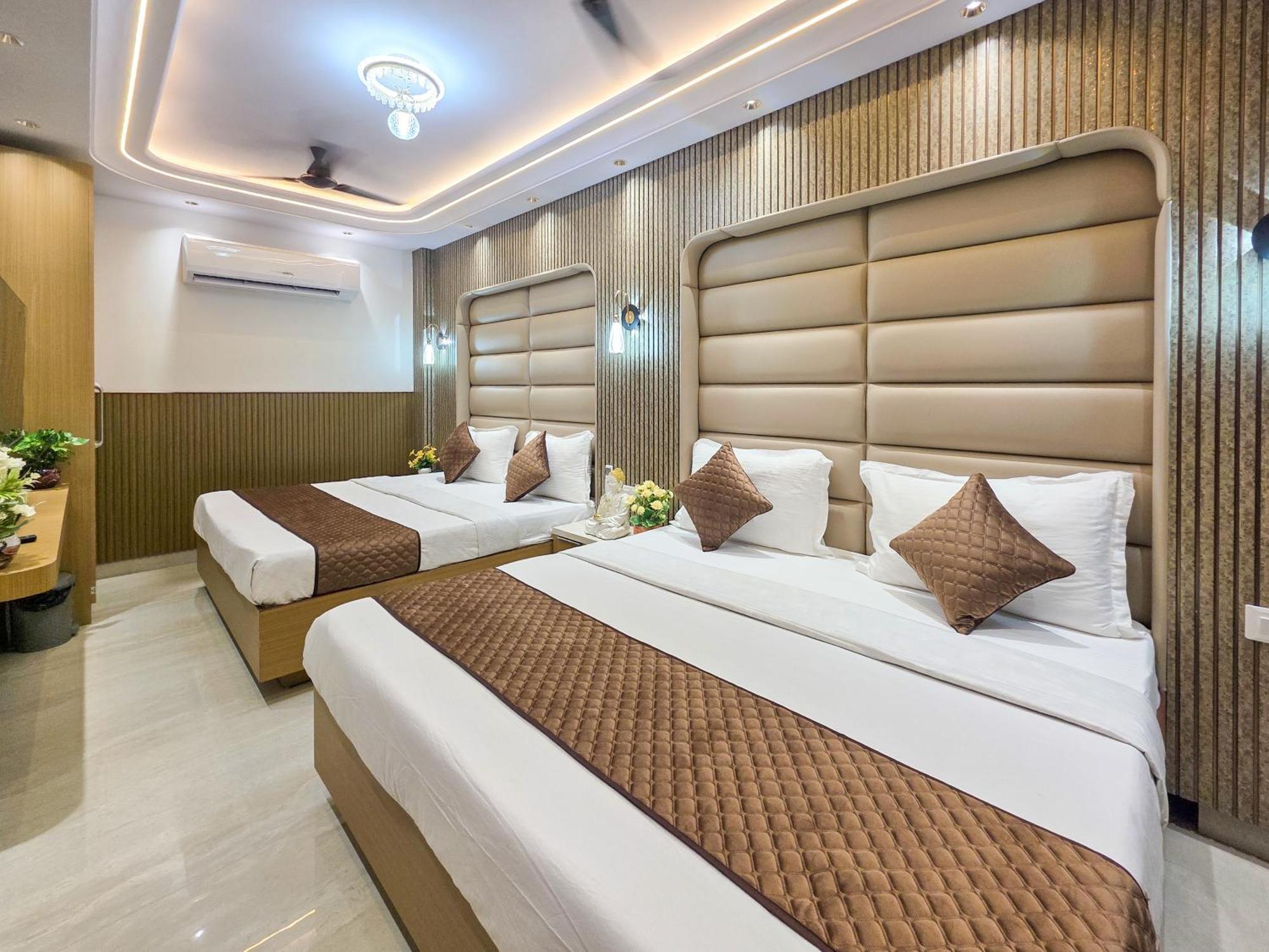 Bed and Breakfast Delhi Delight Premium Нью-Дели Экстерьер фото