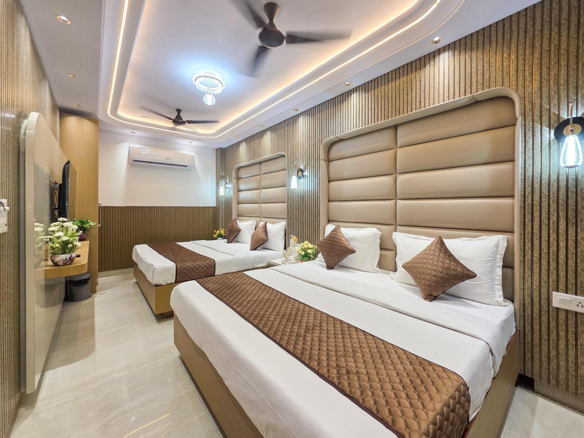 Bed and Breakfast Delhi Delight Premium Нью-Дели Экстерьер фото